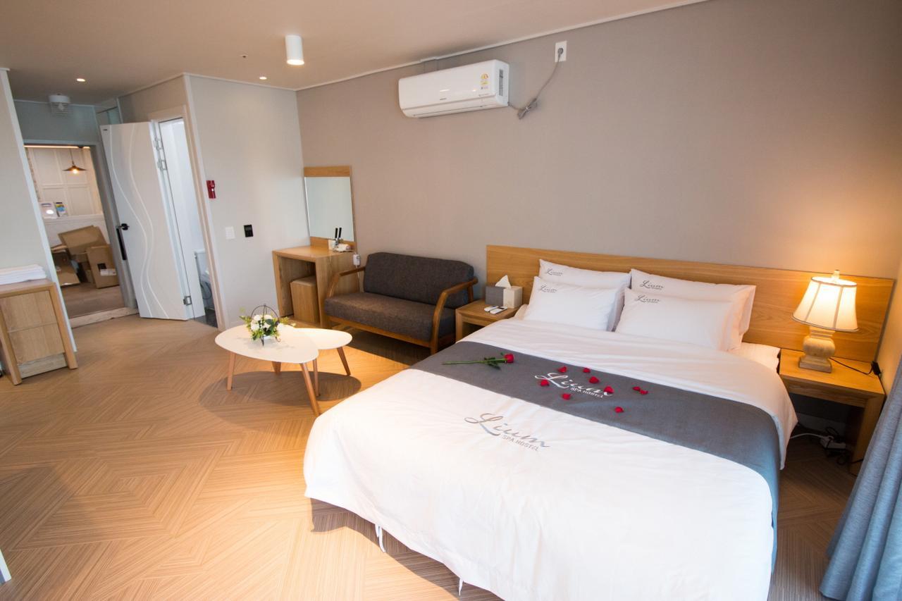 Lium Spa Hostel Йосу Екстериор снимка