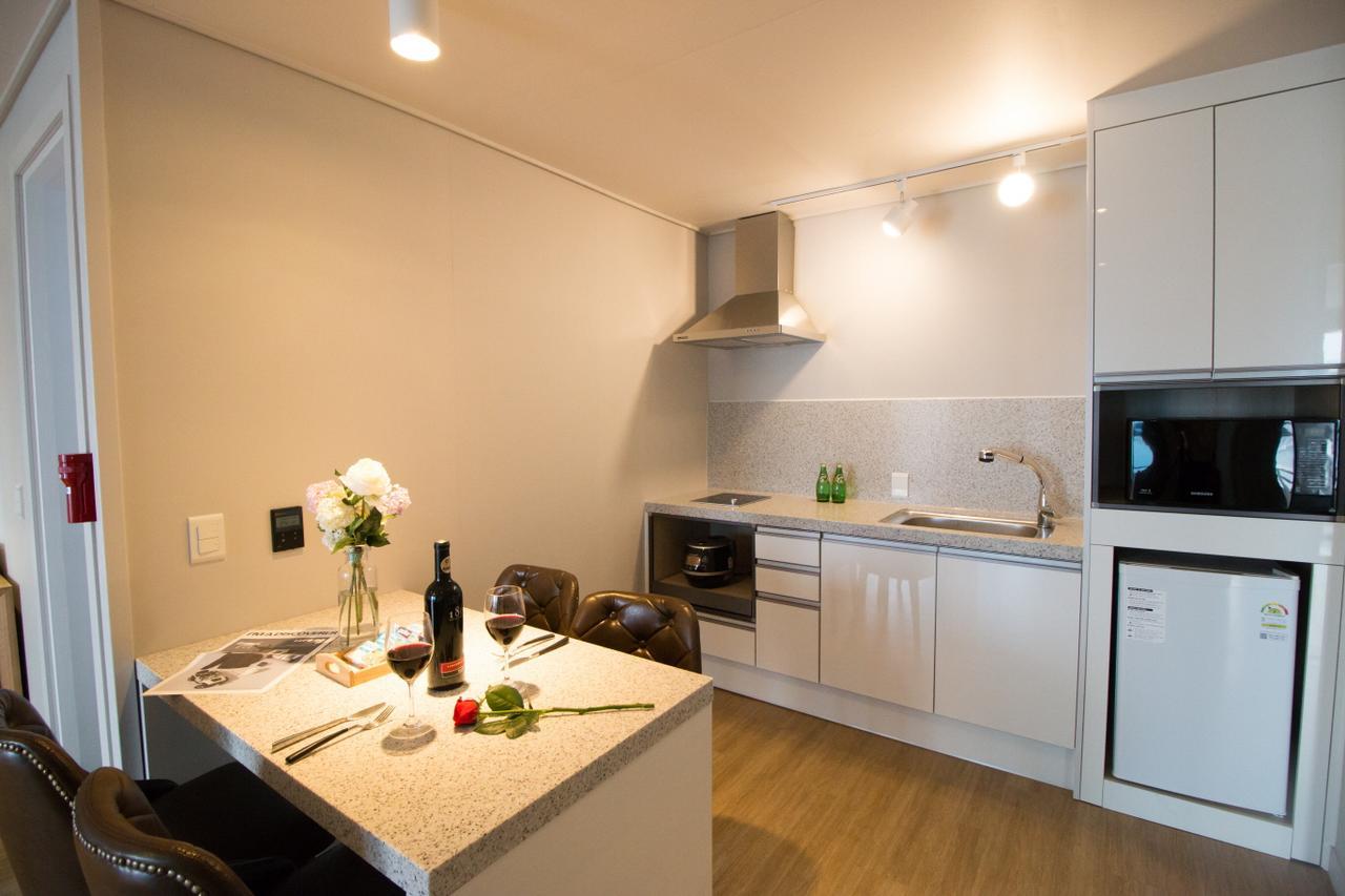 Lium Spa Hostel Йосу Екстериор снимка