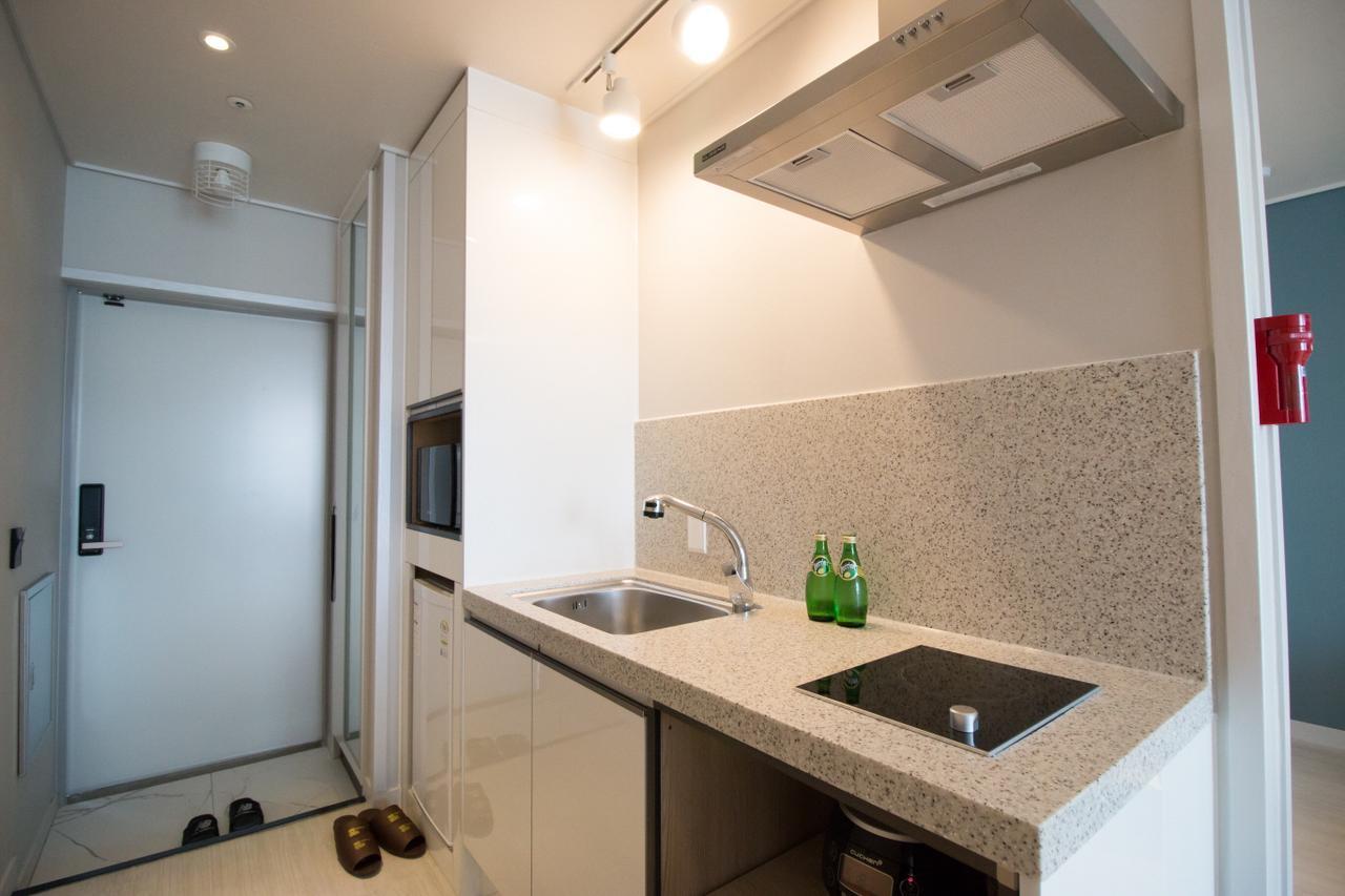 Lium Spa Hostel Йосу Екстериор снимка