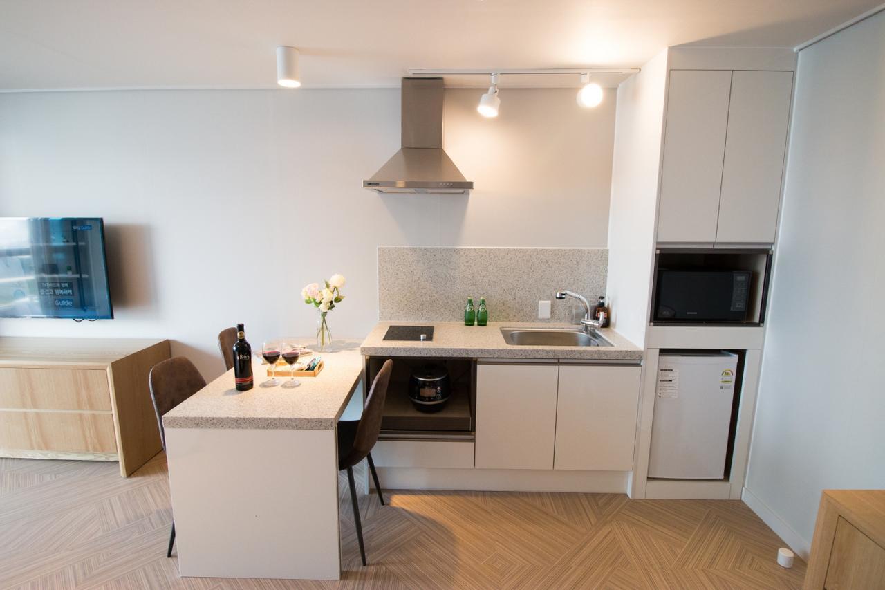 Lium Spa Hostel Йосу Екстериор снимка