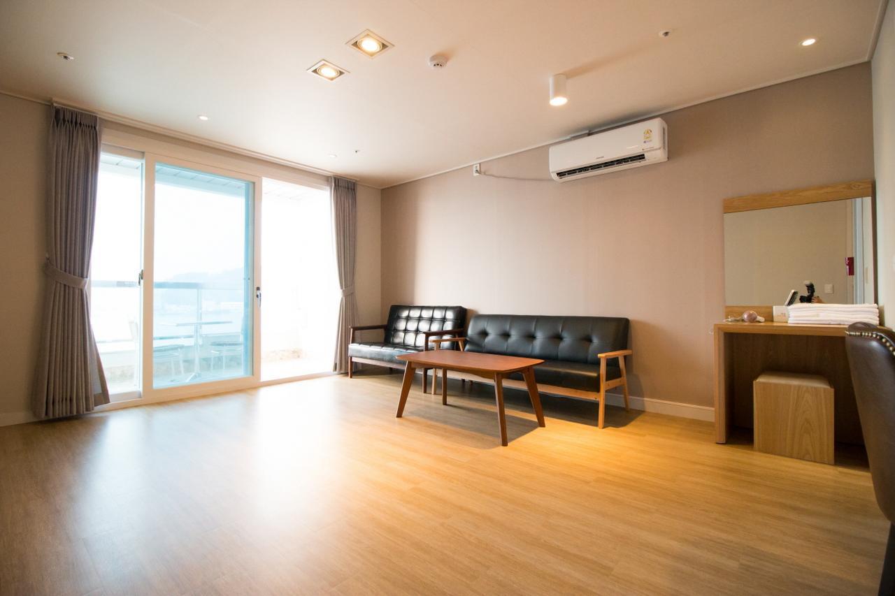 Lium Spa Hostel Йосу Екстериор снимка