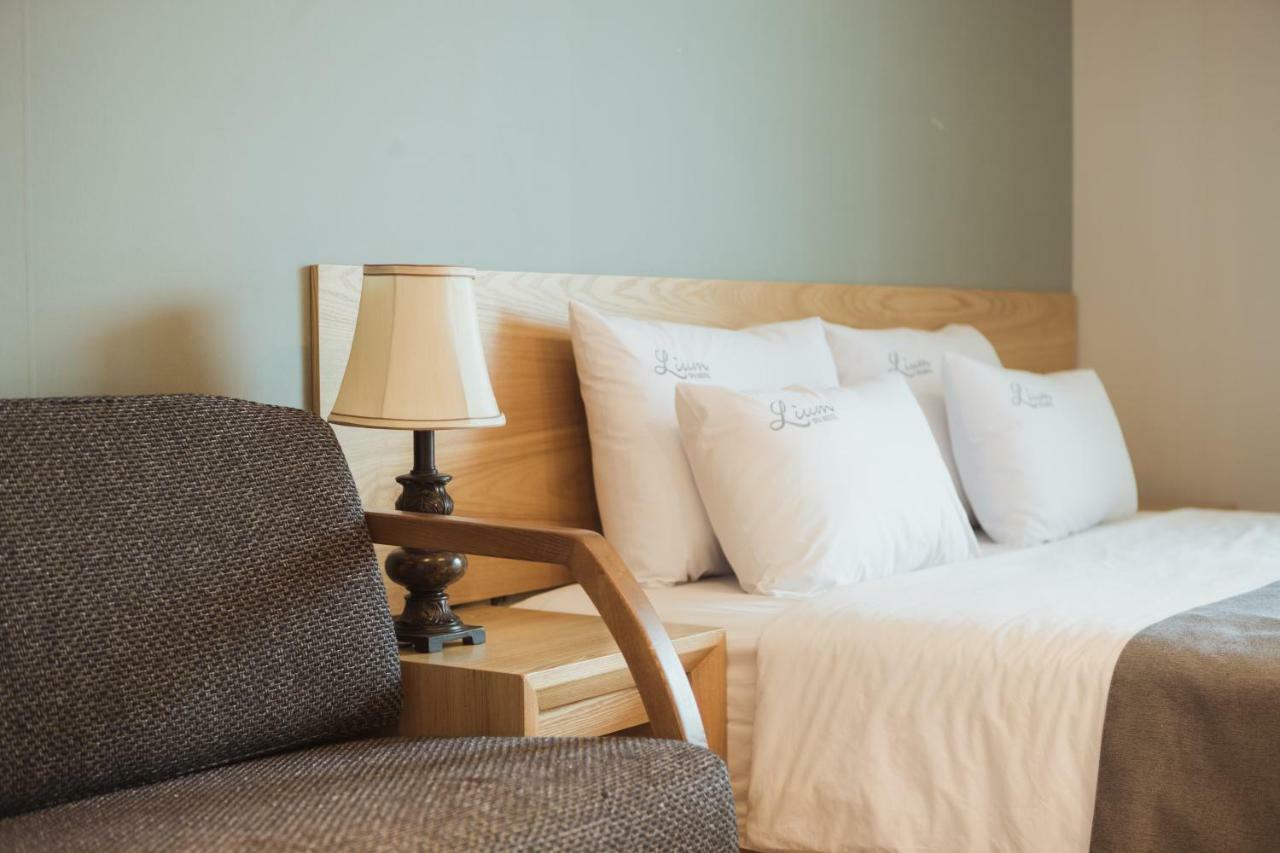 Lium Spa Hostel Йосу Екстериор снимка