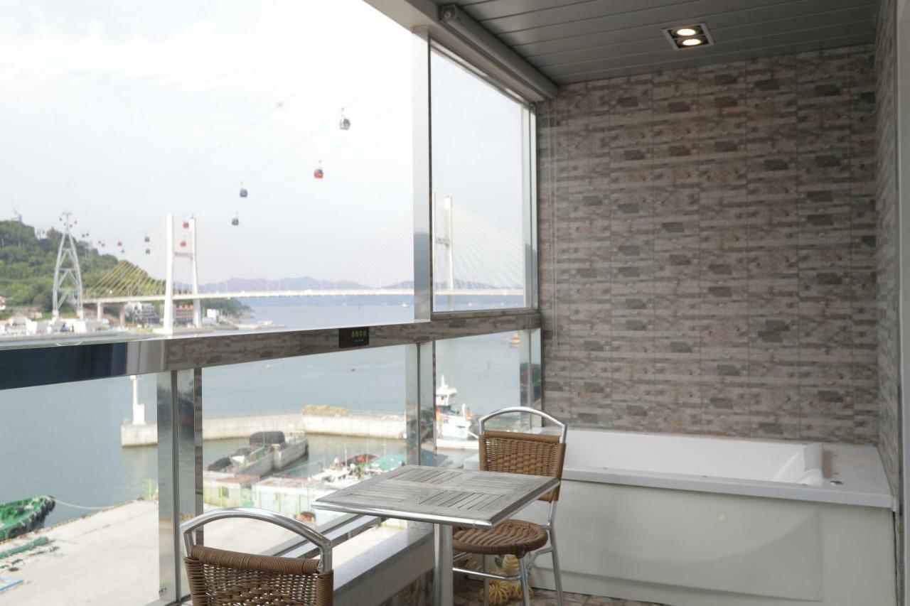 Lium Spa Hostel Йосу Стая снимка